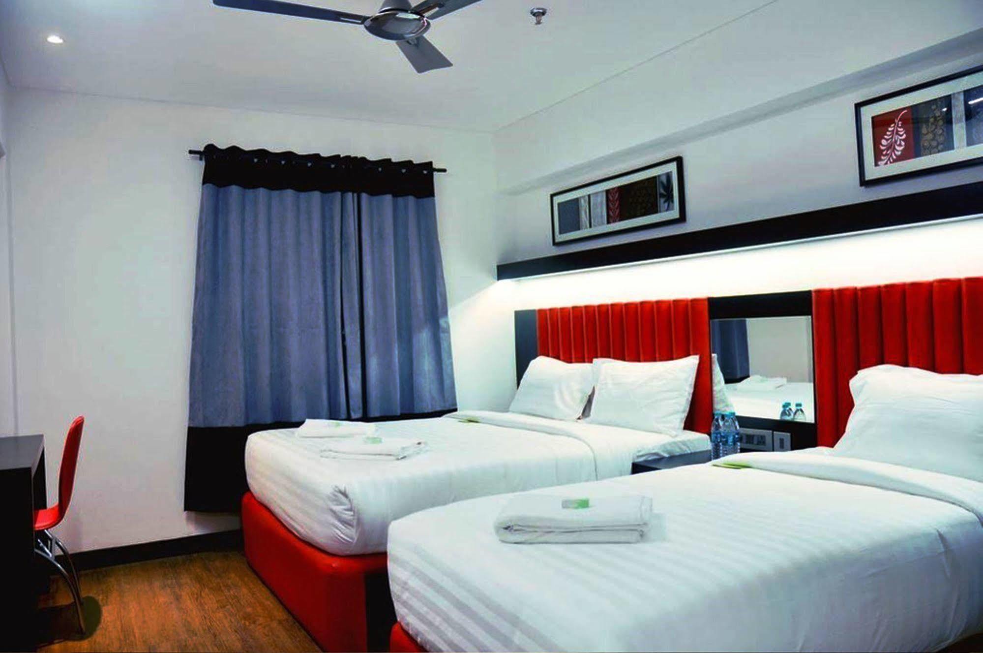 Mango Hotels Tune Ahmedabad Eksteriør billede