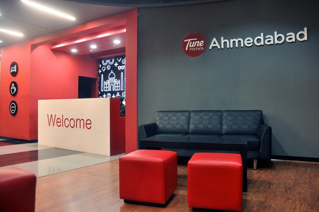 Mango Hotels Tune Ahmedabad Eksteriør billede